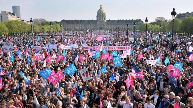 Manifestación en defensa de la familia en Paris Manifestación en defensa de la familia en Paris